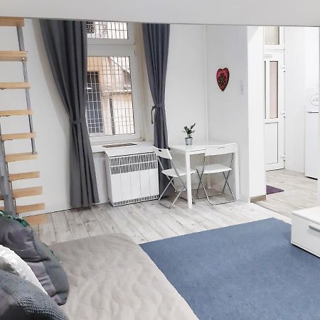 Oriental Apartment Near Gozsdu Udvar Budapest Esterno foto