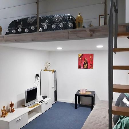 Oriental Apartment Near Gozsdu Udvar Budapest Esterno foto