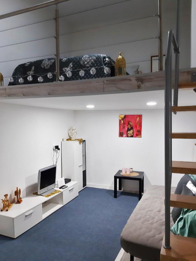 Oriental Apartment Near Gozsdu Udvar Budapest Esterno foto